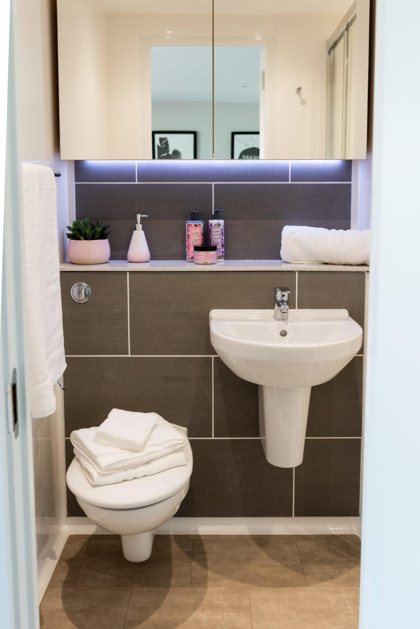 Chic Apartments And Studios At The Point In Aberdeen Zewnętrze zdjęcie
